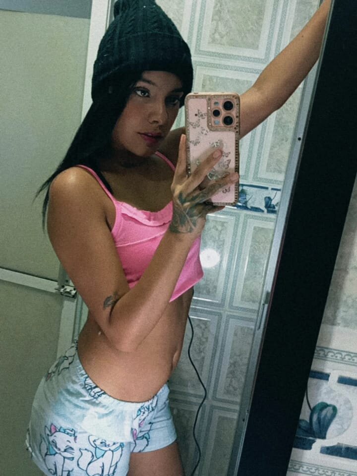 Dania_Lorraine profile