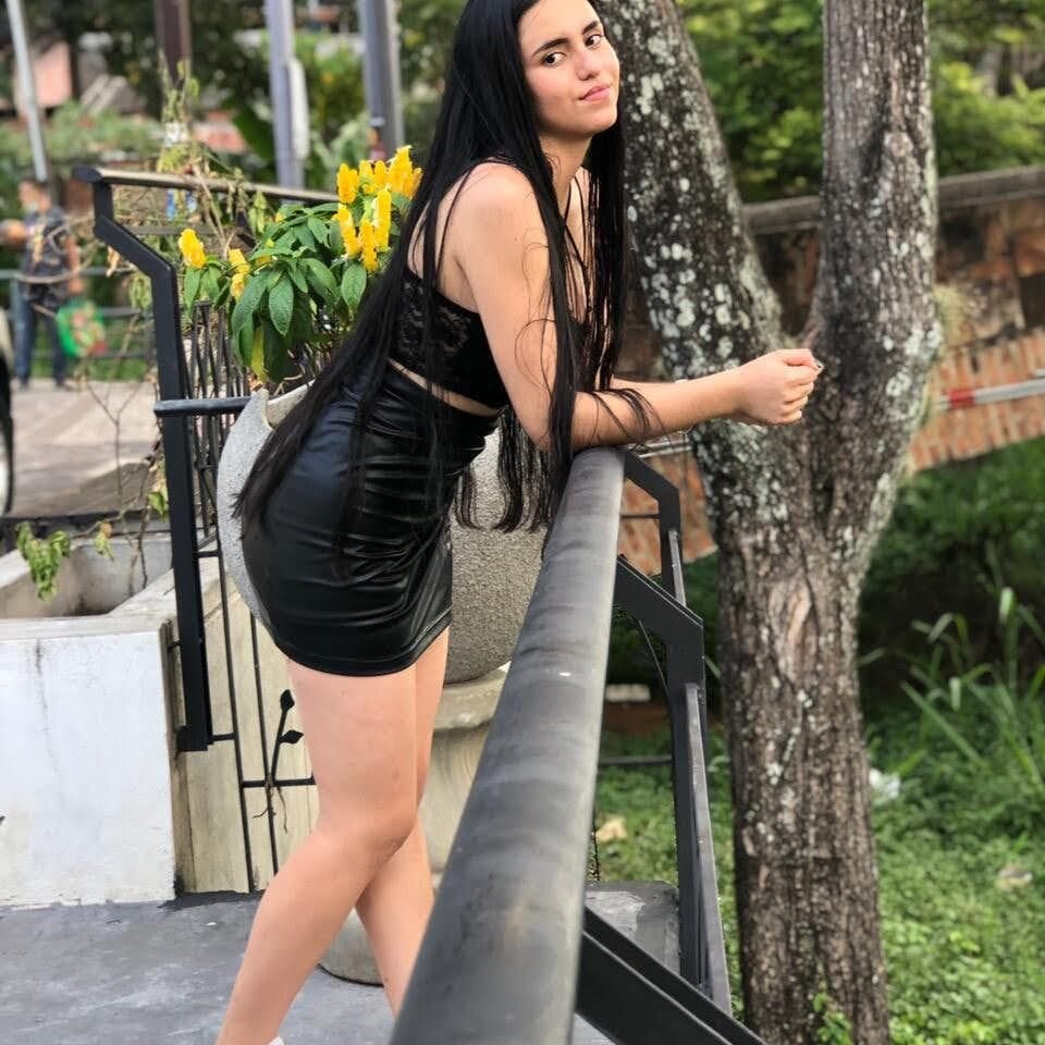 Emiilly profile