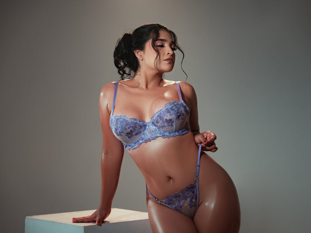 adelegray from stripchat