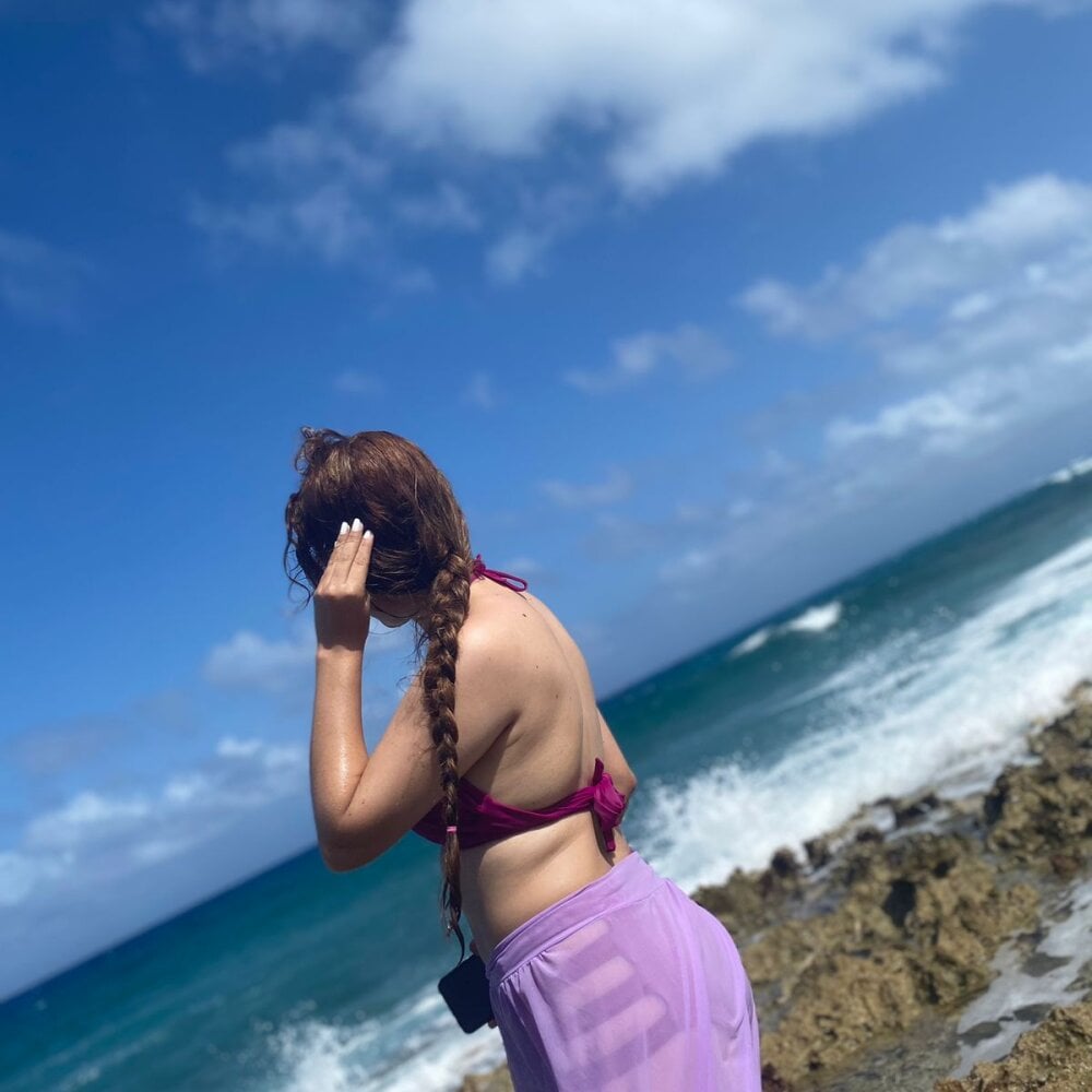 watchgirlcam.com dulcecielo_ livesex profile in blond-hair cams