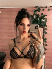 paulette1_1_1's webcam live show