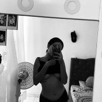 emaa_dirtyx's Offline XXX Chat