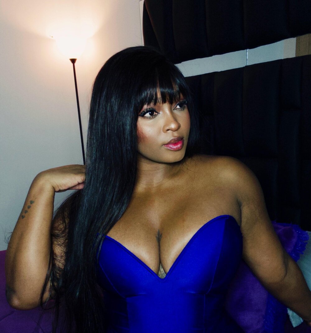nicoletth18's Offline XXX Chat