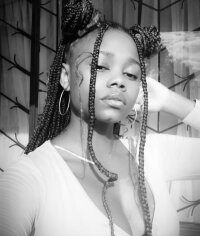 your_french_mistress' Offline XXX Chat