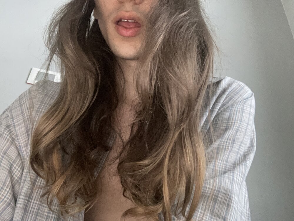 angelbuyota from stripchat