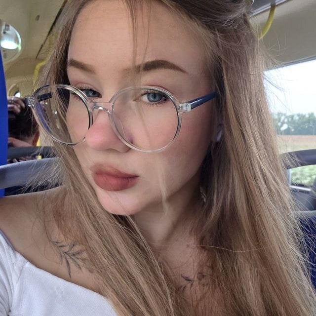 Glossy_Kissa profile