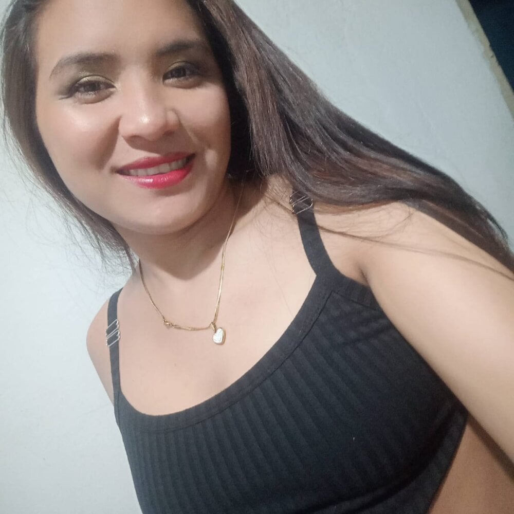 elivecams.com cata_chs livesex profile in on-this-planet cams