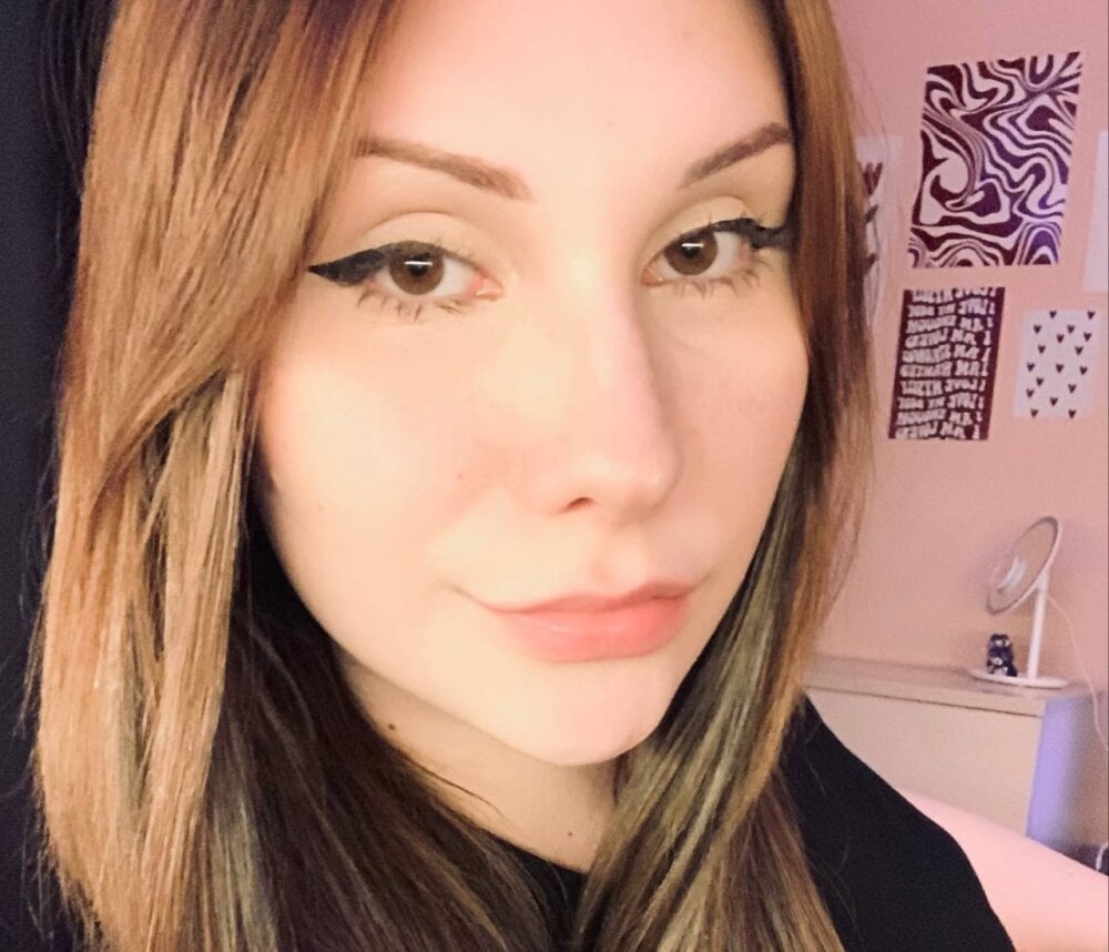 Dianaa_Rose Profile Image