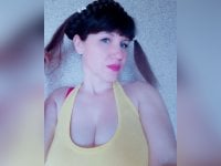 SkyAngelGirl's Offline Chat Room