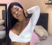 Kourtney20's Offline Chat Room