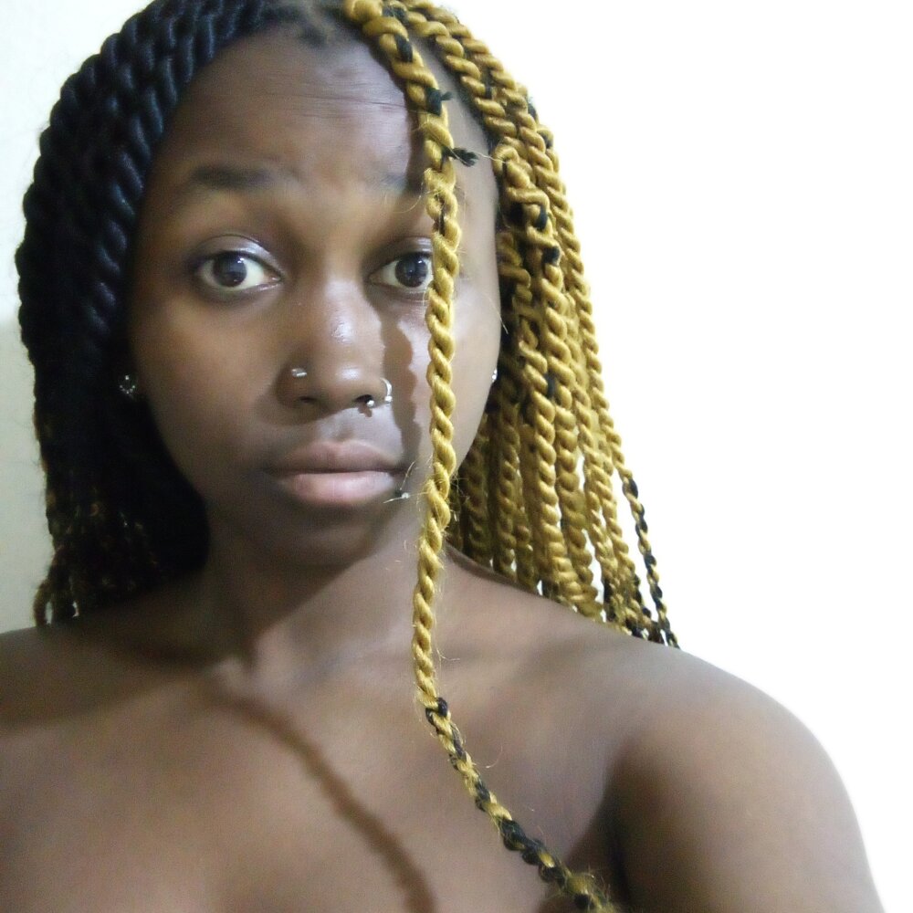 Dee_cate1 🌟 naked chat