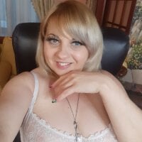 LanaSoftt's webcam live show