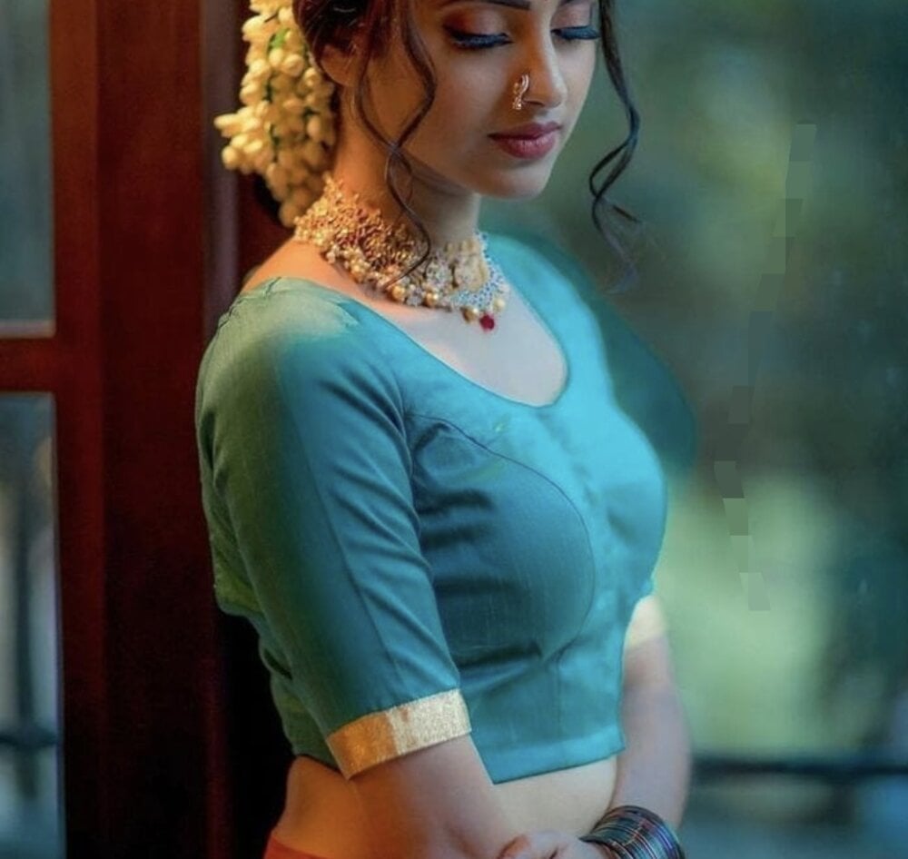vishnavi_hot_telugu's chat room