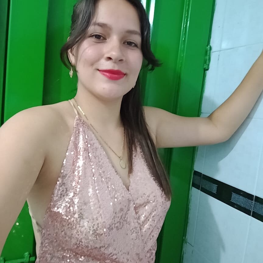 stripchat violetaa_da122 webcam profile pic via badgirlwebcam.com