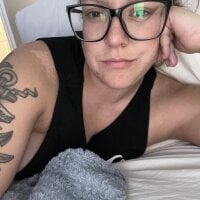 beebee2243's Offline Chat Room