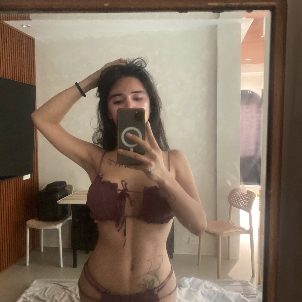 Siren_Novaxx's Offline XXX Chat