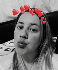 S_Miranda2xx's Offline Chat Room