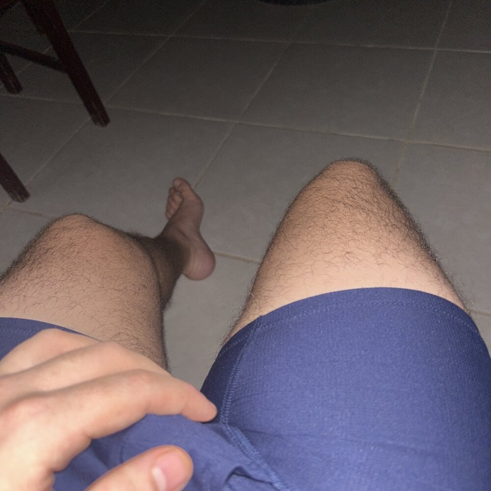 neeee13 Offline XXX-chat