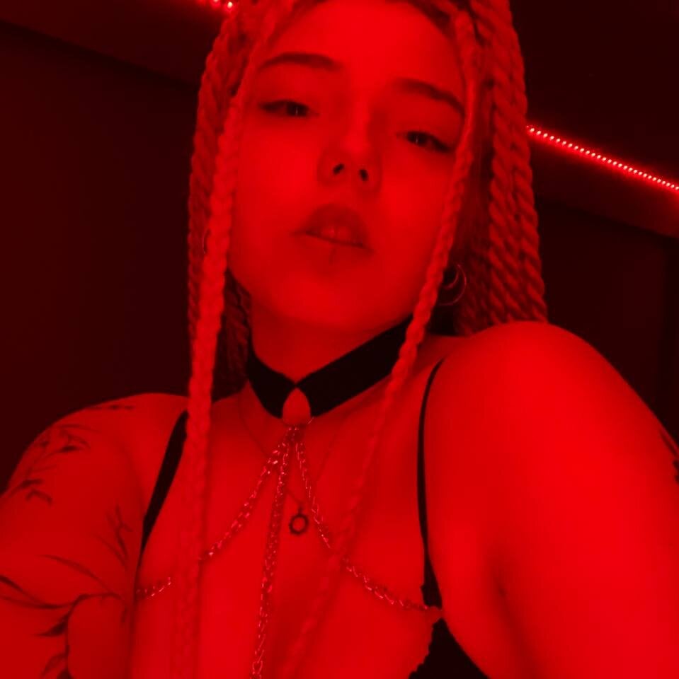 MiraEvans profile