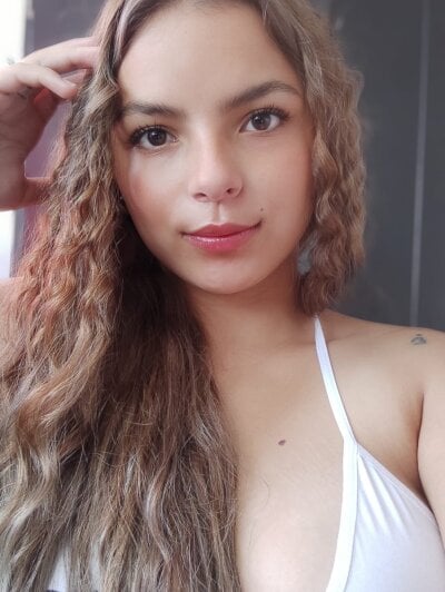 Rosella_69 Female Recordablepublics Webcam Chat