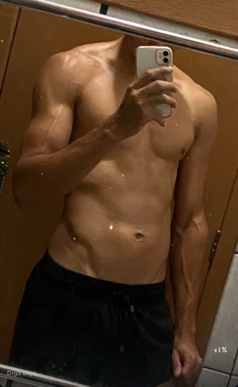 novinhoggtop from stripchat