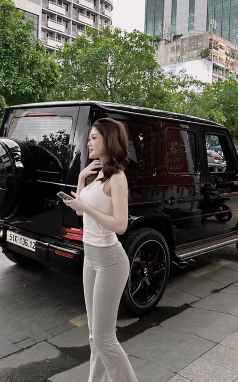 Ella-aa Chat XXX offline