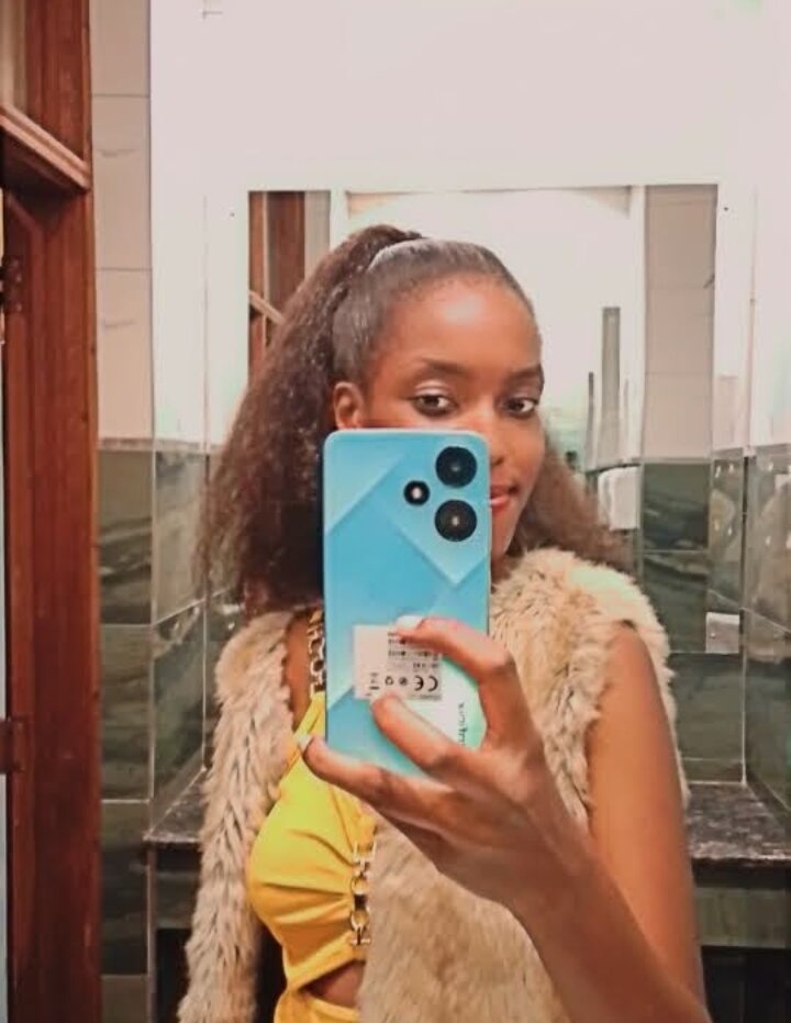 Live sex webcam photo for Brianna_257 #289997052