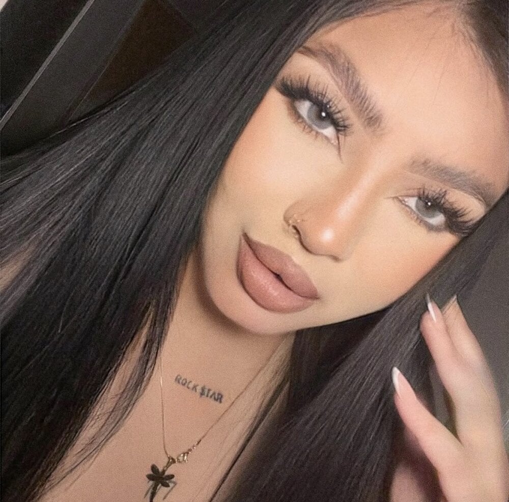 onaircams.com babykw livesex profile in bisexual cams