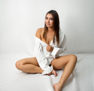 bonnie-and-dennis from stripchat
