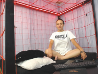 thana_02's Offline Chat Room