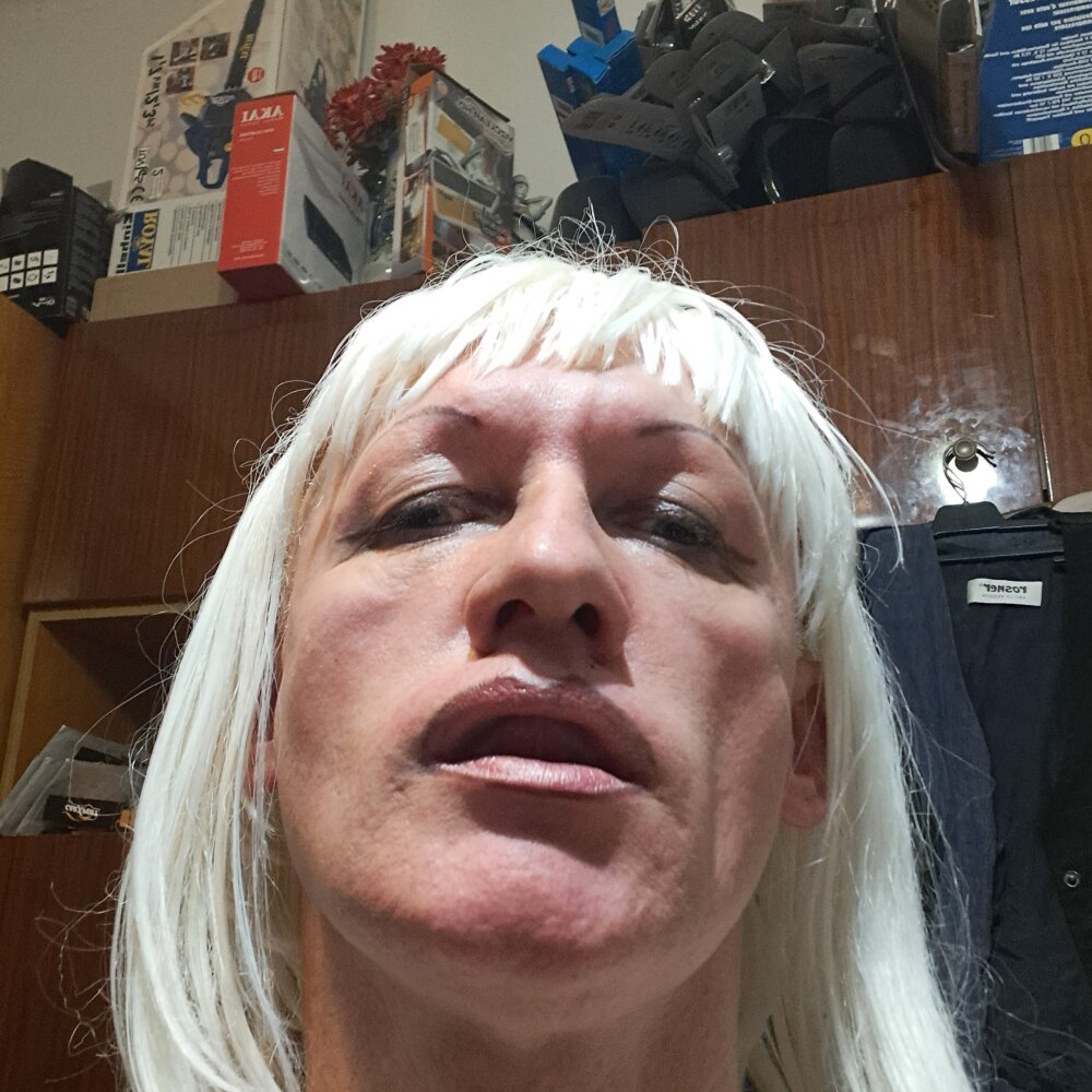 Picicica70's most recent online preview