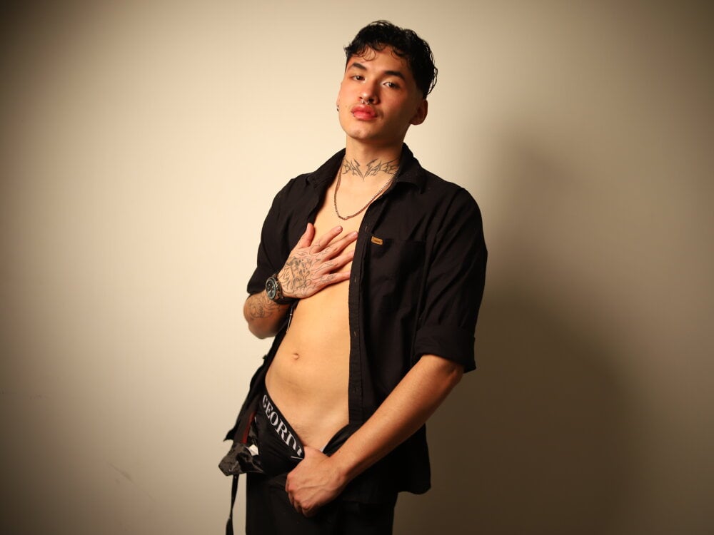Alecbanee profile