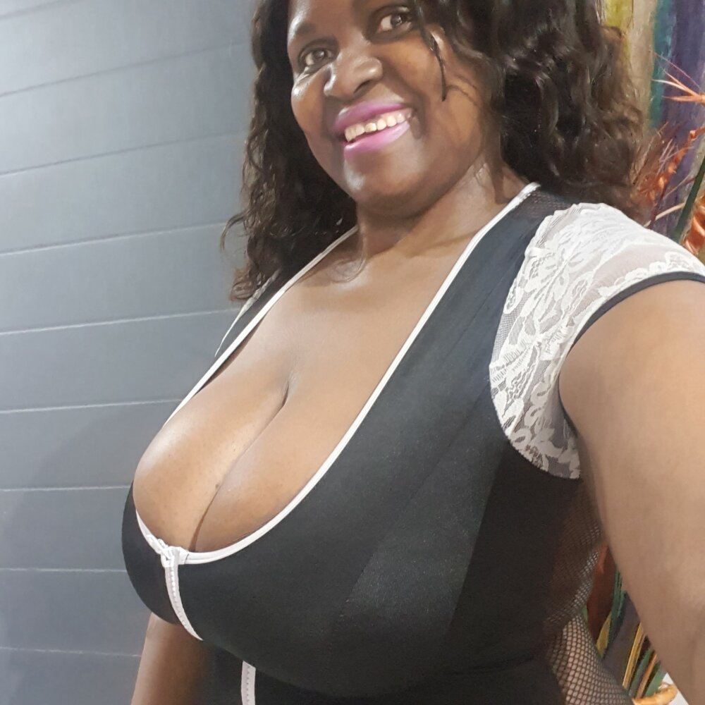 BootyliciousAssxxx's most recent online preview
