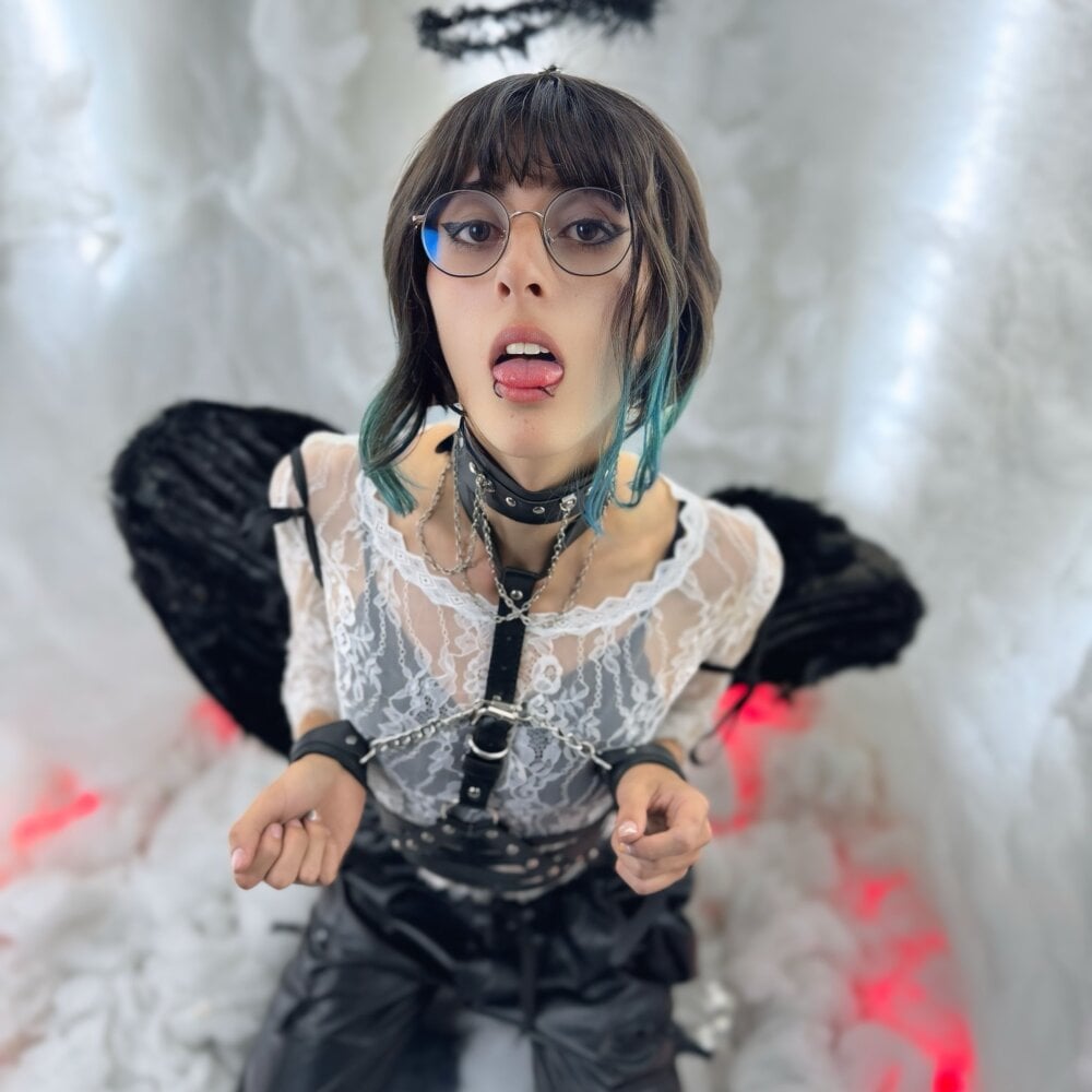 goth_minerva