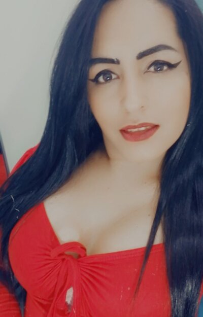 online cam show Sashaferrari2000