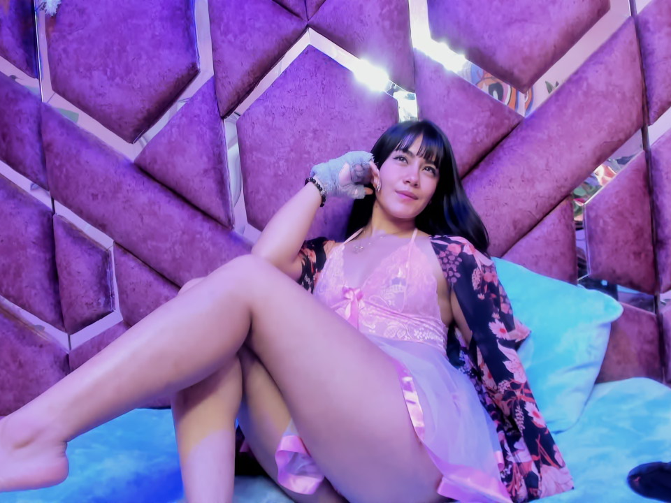 Luna_Staar69 Chat XXX offline