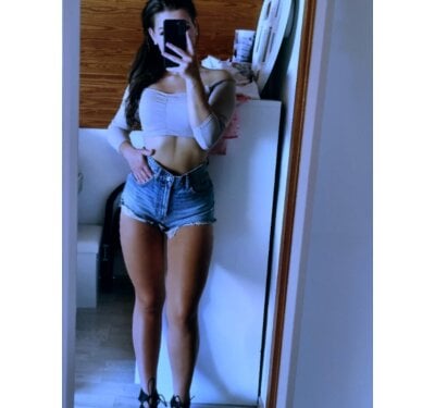 TeenMadisonRose on StripChat