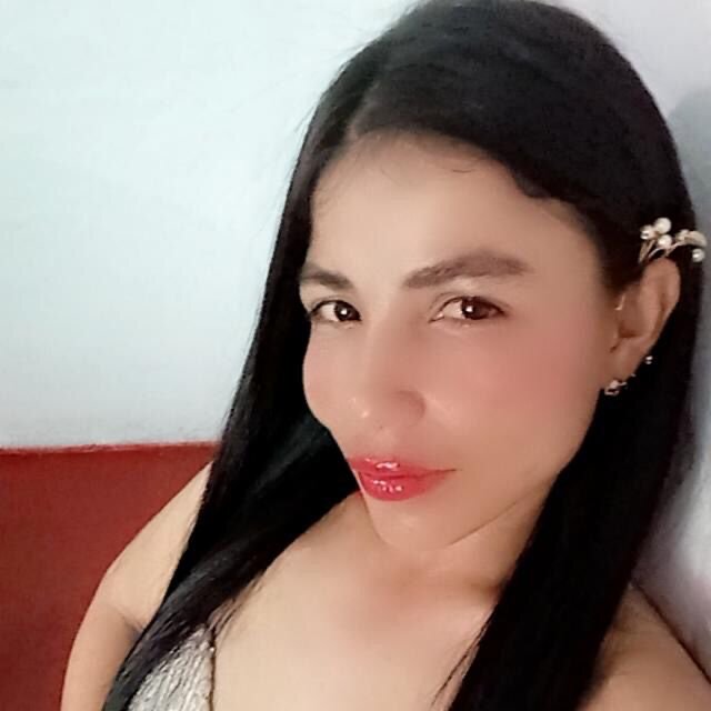Abbi_skinny