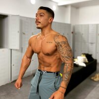 Muscleflex1128's Offline XXX Chat