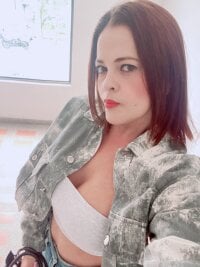 chicantonella's webcam live show