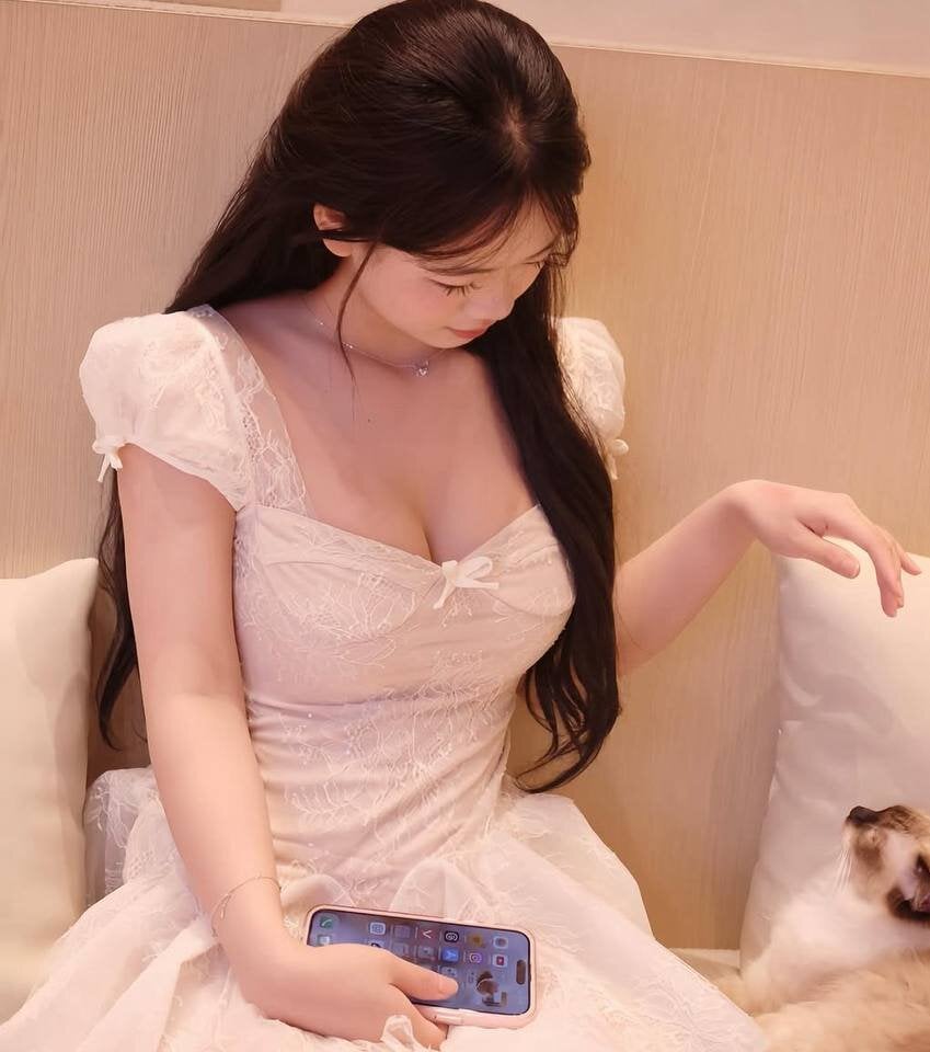 EllaMay22 profile