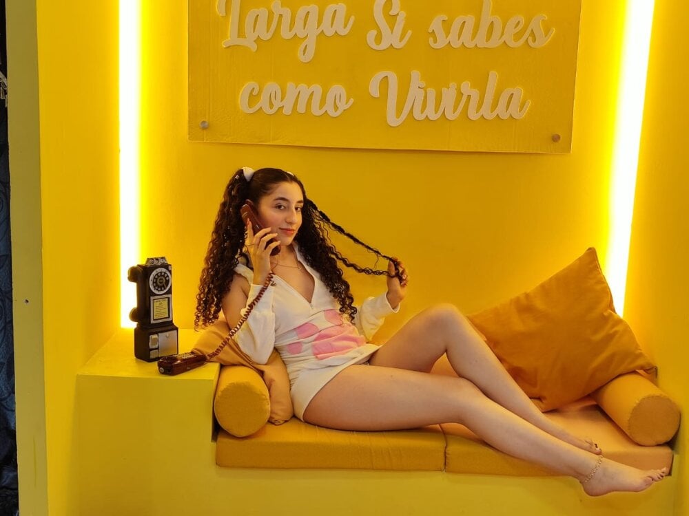 elivecams.com demijones_ livesex profile in small-tits cams