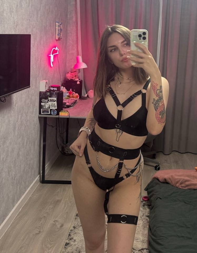 ange1bunny from stripchat