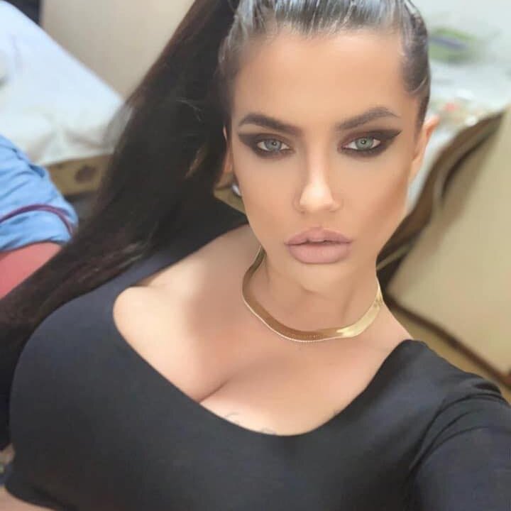 Live sex webcam photo for BrunetteBombb #290118960