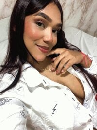 isabellaj28's webcam live show