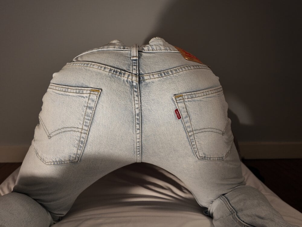 vibrating_ass from stripchat