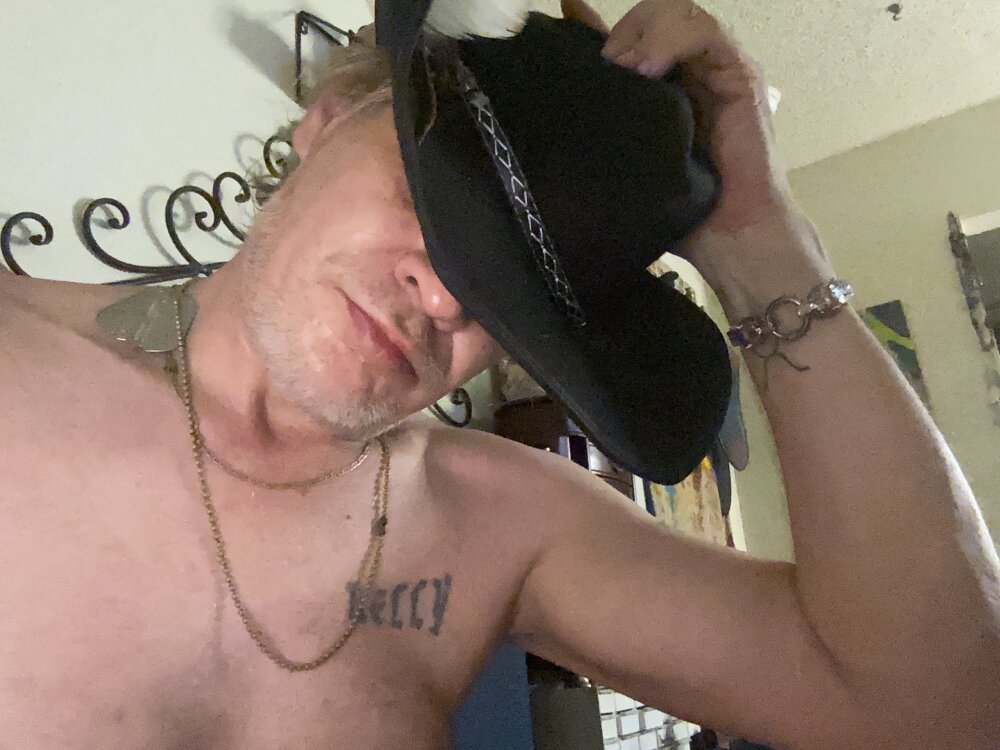 jamesbond007412's Offline XXX Chat