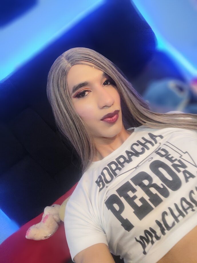 Alexa_charol