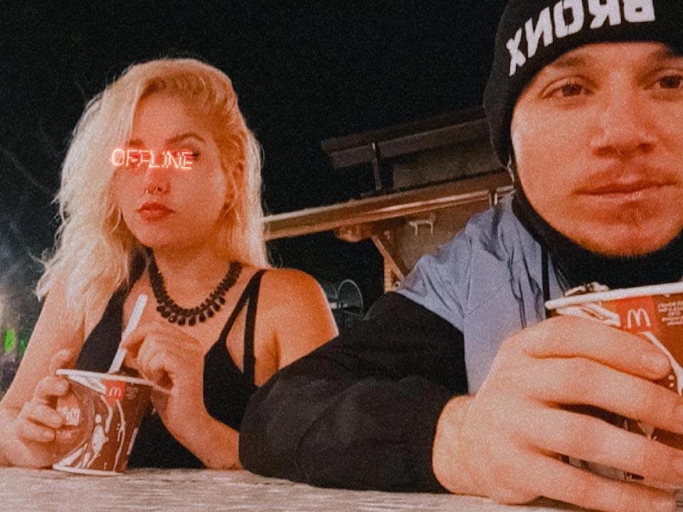 Muffyandkurt's Offline XXX Chat