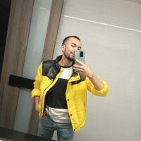 DavidSan__'s Offline Chat Room